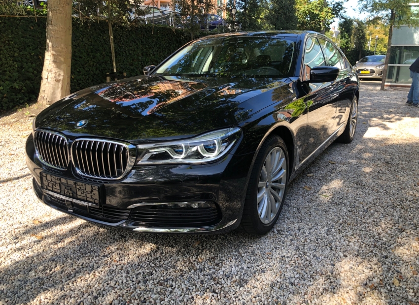 BMW 740i Limousine uit Duitsland importeren