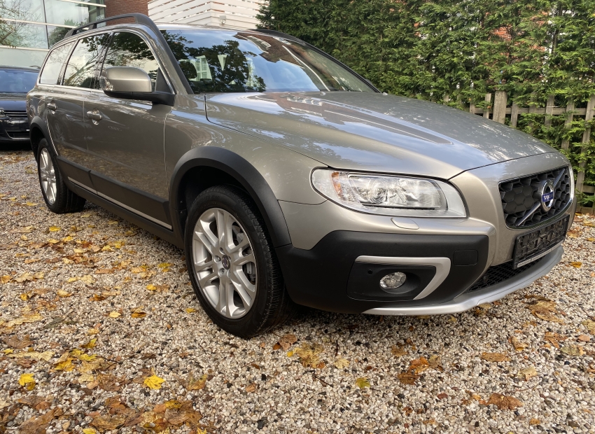 Volvo XC70 - 2.4 D5 Classic Edition uit Duitsland importeren